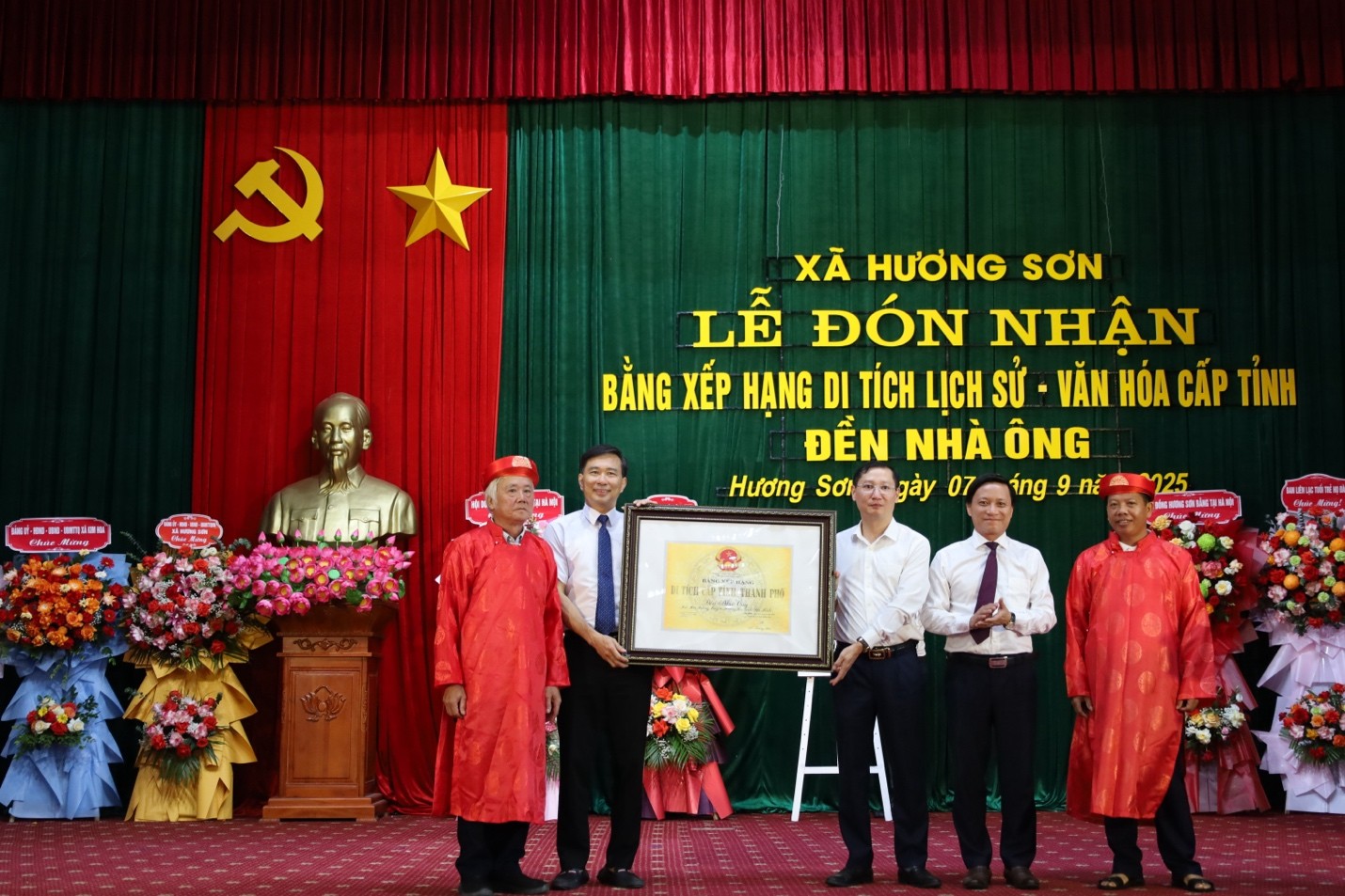 Ngôi đền hiếm có thờ hai thượng đẳng thần bản xứ được công nhận là di tích lịch sử - văn hoá - 4