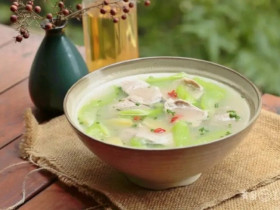 Ngày lười nấu ăn, chỉ cần một bát canh đơn giản nhưng đủ chất