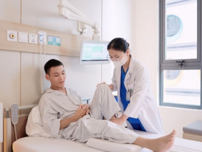 Thông tin doanh nghiệp - Mắc bệnh hiếm, người đàn ông 37 tuổi xương giòn, yếu như 80 tuổi
