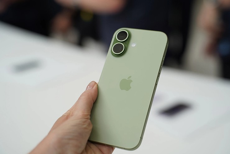 Apple lặng lẽ tạo ra một chiếc iPhone tốt đến mức iPhone Air bị ngó lơ - 2