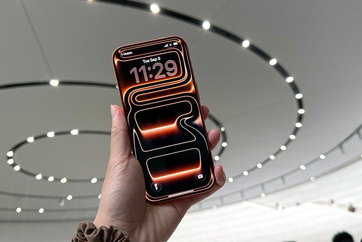 Lần đầu tiên trong lịch sử, iFan Việt không phải ra nước ngoài xếp hàng mua iPhone - 2