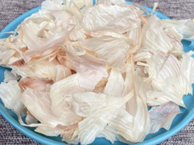 Vỏ tỏi là một “báu vật”, đây là 9 cách sử dụng rất thông minh, tiết kiệm vài trăm nghìn mỗi năm