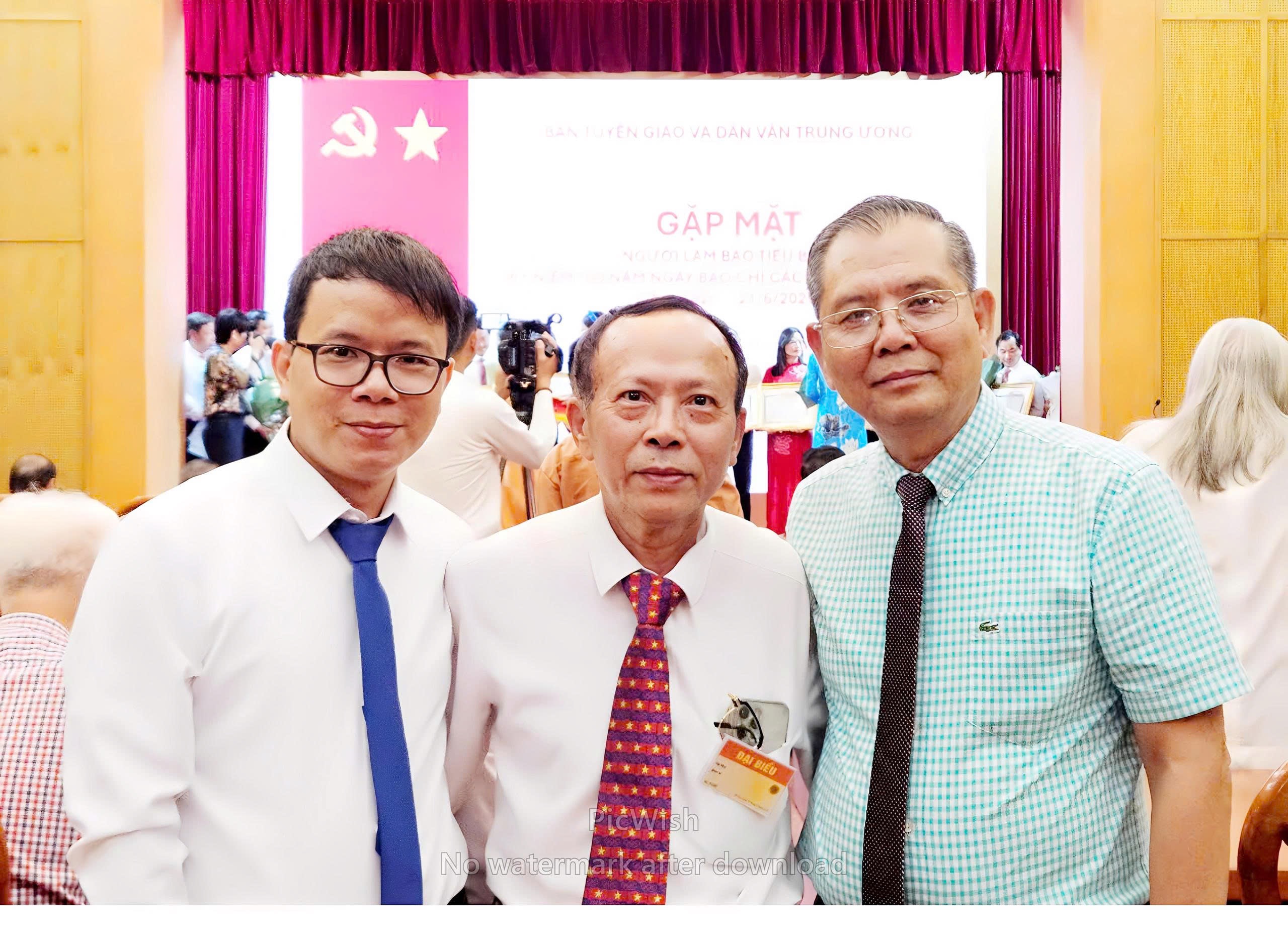 “10h sáng Chủ Nhật” – tìm về yêu thương giữa dòng đời xô đẩy… - 2