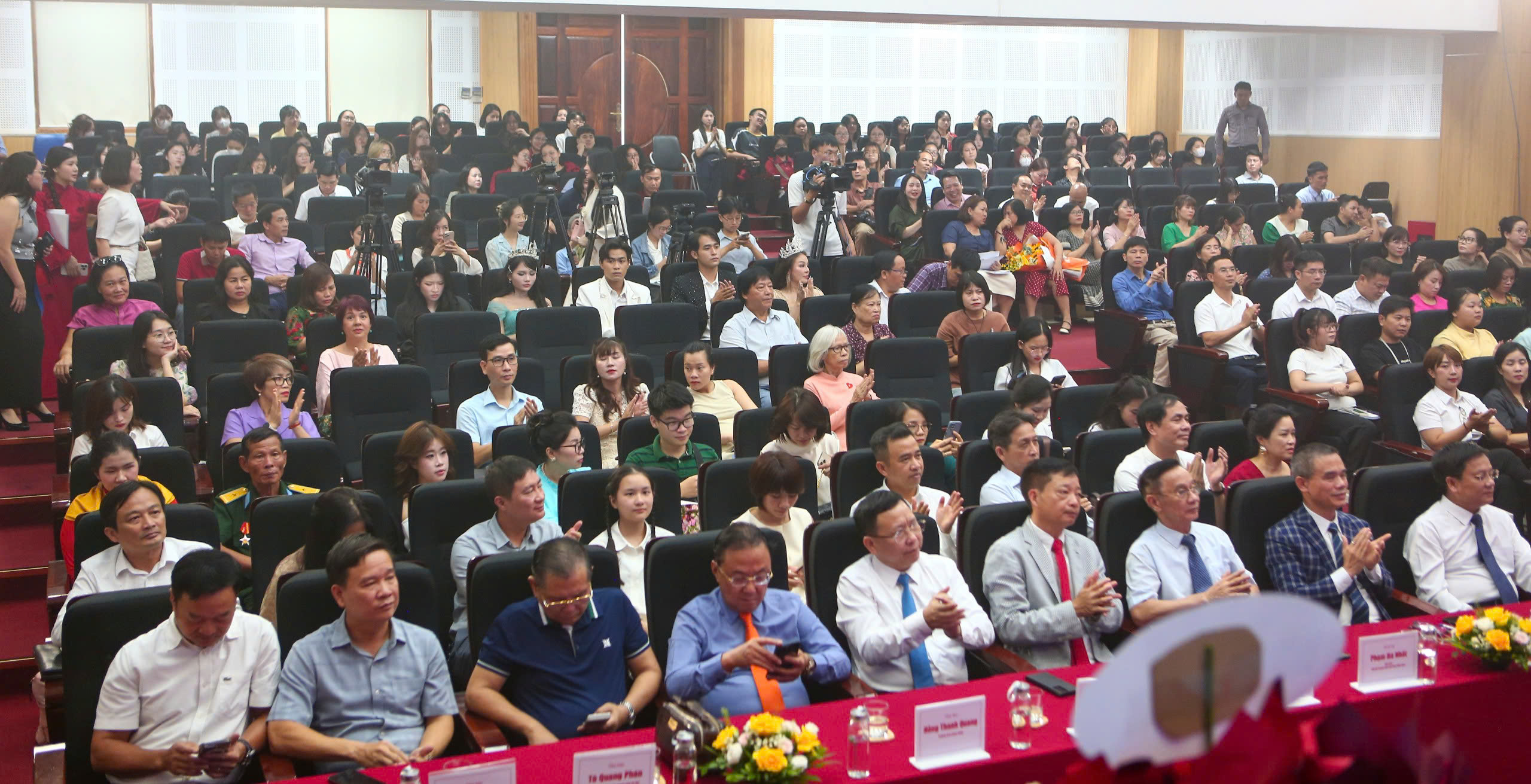 Cuộc thi “Cha và con gái”: Hành trình yêu thương nối dài qua ba mùa viết - 1