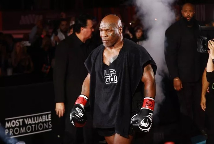 Kinh điển boxing: Canelo chưa đấu Crawford đã nhận 3,2 nghìn tỷ đồng - 2