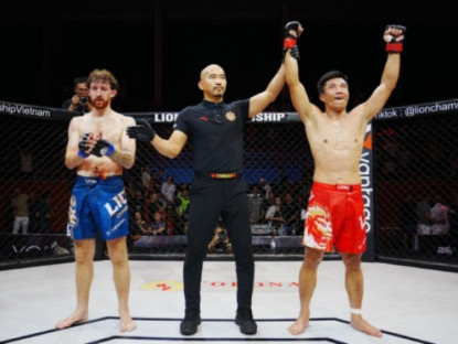 Thể thao - Trương Cao Minh Phát hạ cao thủ Ireland, &quot;McGregor Việt&quot; đòi nợ vỡ òa ở MMA