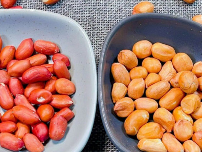 Gia đình - Mua lạc nên chọn hạt đỏ hay trắng? Biết sự thật bạn sẽ chẳng còn mua nhầm nữa