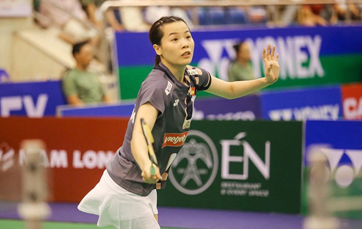 Hoa khôi Thùy Linh đấu kịch tích sao cầu lông Trung Quốc ở chung kết Vietnam Open - 1