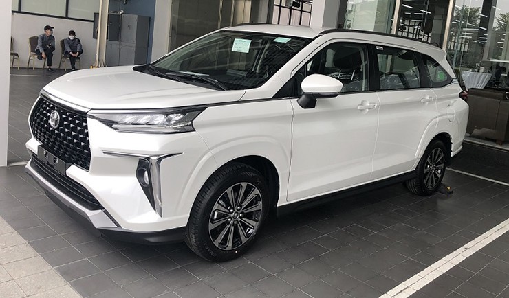 Doanh số sụt giảm, Mitsubishi Xpander vẫn bỏ xa Toyota Veloz Cross - 2