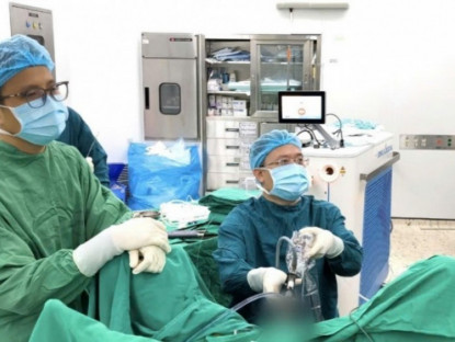 Y tế - Hiếm gặp: Người đàn ông có khối u tuyền liệt nặng gần 0,5kg