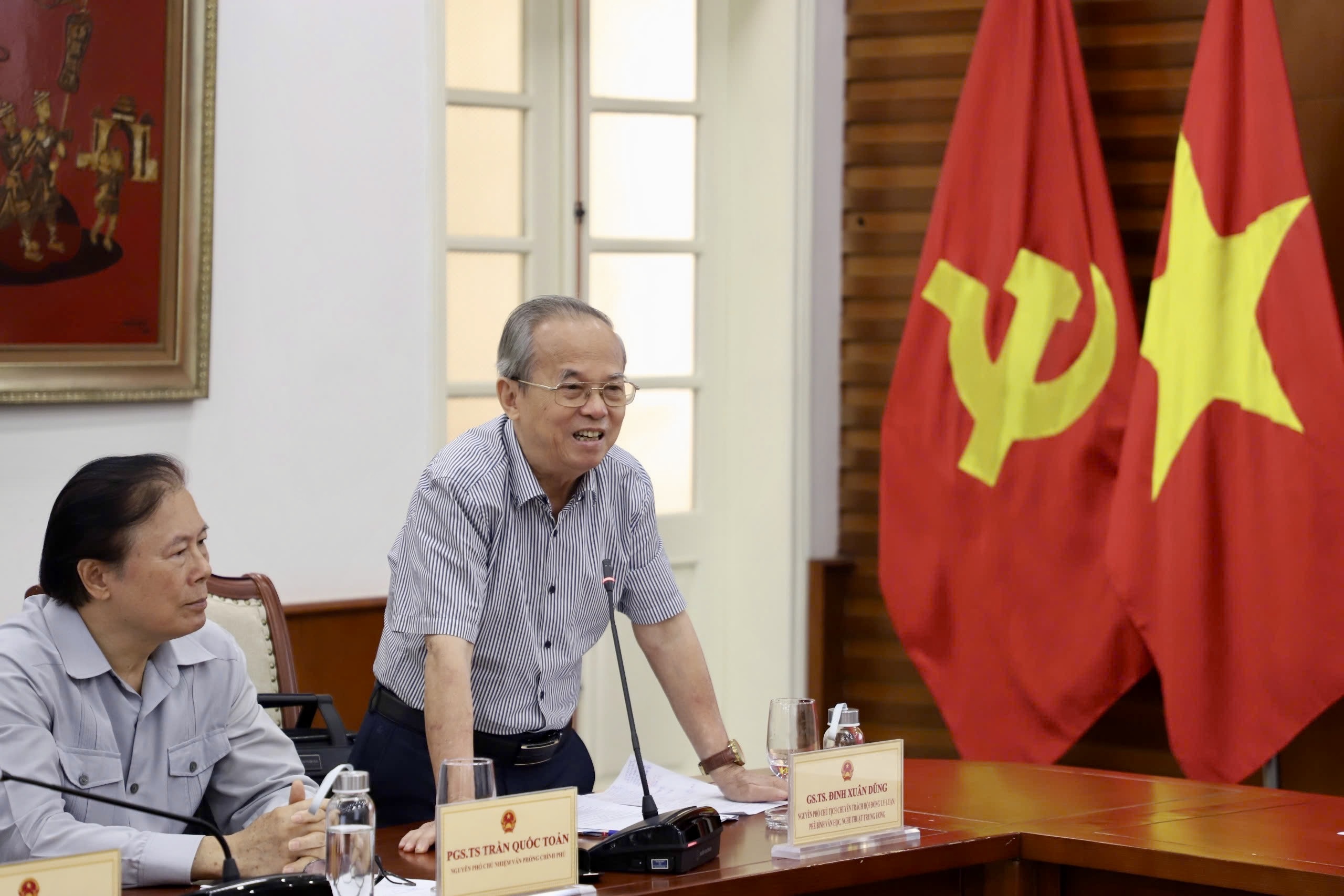 Thứ trưởng Thường trực Lê Hải Bình chủ trì Tọa đàm xây dựng dự thảo Nghị quyết của Bộ Chính trị về Chấn hưng và phát triển văn hóa Việt Nam trong kỷ nguyên mới - 4