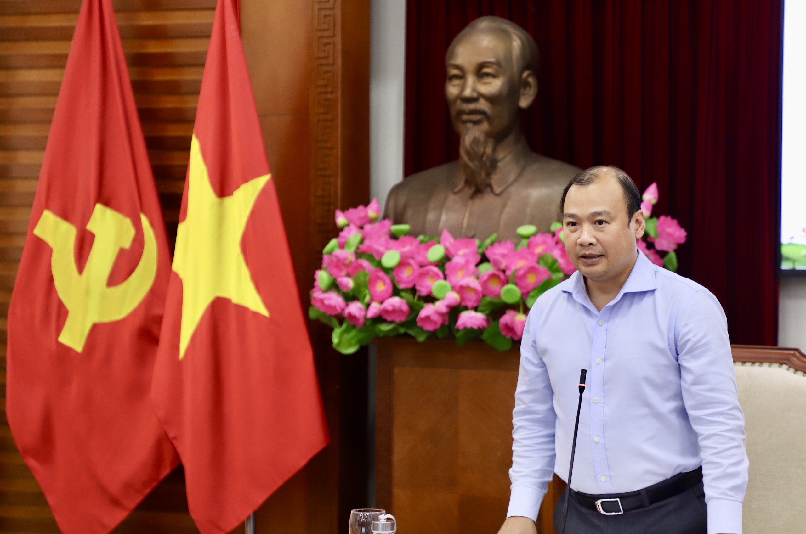 Thứ trưởng Thường trực Lê Hải Bình chủ trì Tọa đàm xây dựng dự thảo Nghị quyết của Bộ Chính trị về Chấn hưng và phát triển văn hóa Việt Nam trong kỷ nguyên mới - 14