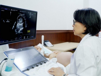 Thông tin doanh nghiệp - Hai bé gái chào đời khỏe mạnh sau ca can thiệp bào thai hiếm thấy tại Vinmec