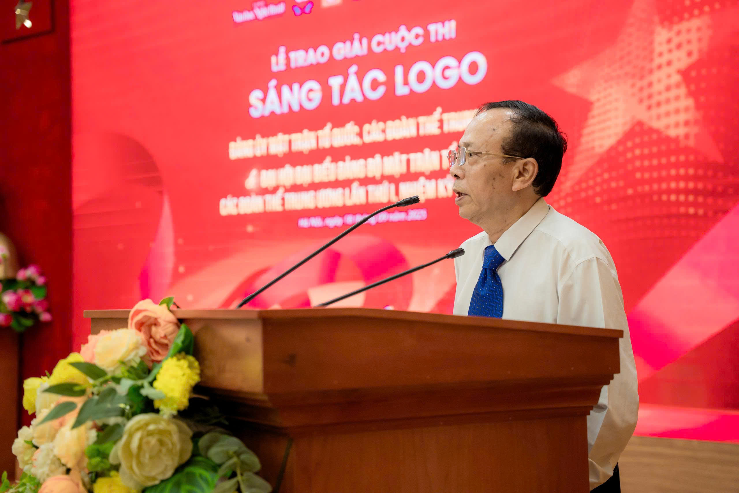 Trao giải Cuộc thi sáng tác Logo Đảng ủy và Logo Đại hội Đảng bộ Mặt trận Tổ quốc, các đoàn thể Trung ương lần thứ I - 1