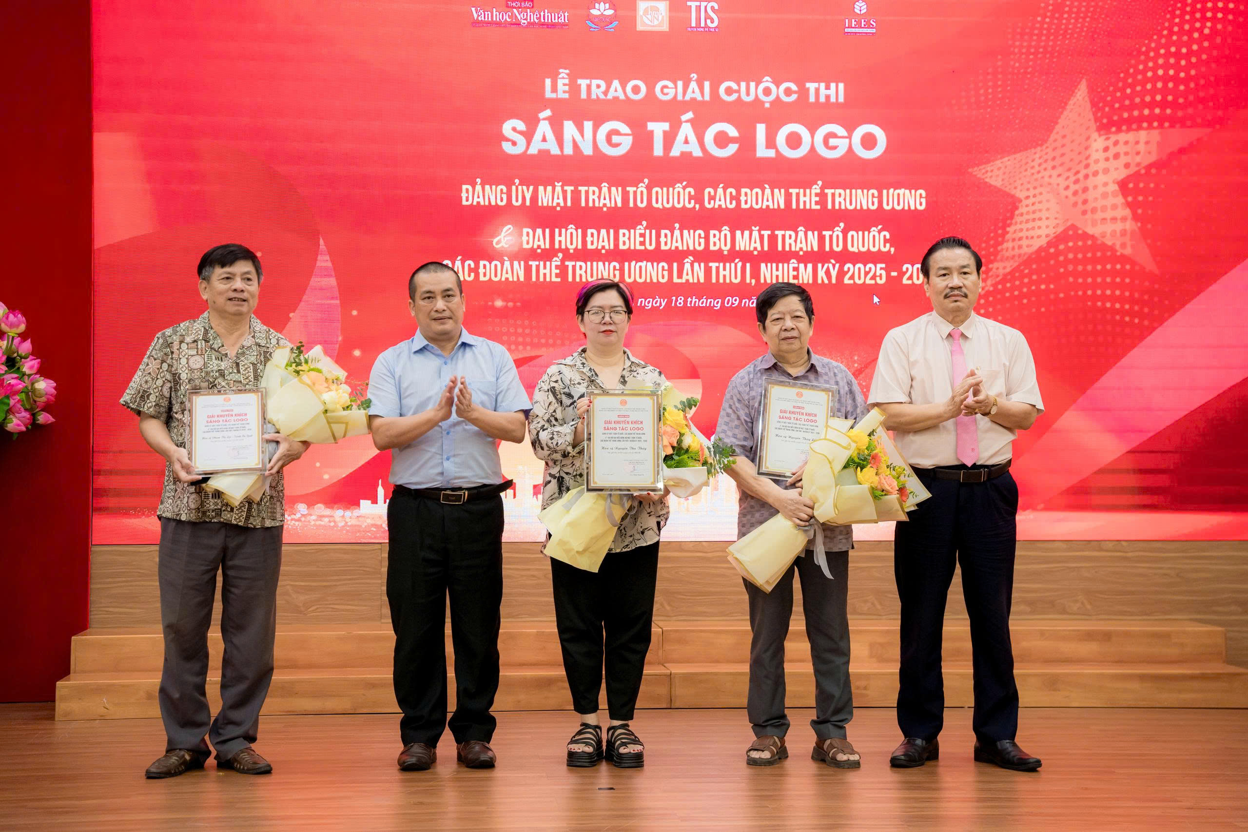Trao giải Cuộc thi sáng tác Logo Đảng ủy và Logo Đại hội Đảng bộ Mặt trận Tổ quốc, các đoàn thể Trung ương lần thứ I - 4