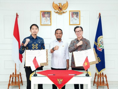 Thông tin doanh nghiệp - Vingroup ký biên bản ghi nhớ hợp tác phát triển dự án năng lượng tái tạo tại Indonesia