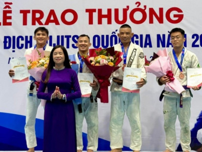 Thể thao - Đào Hồng Sơn thống trị Jujitsu Việt: 15 giây hạ đối thủ, chung kết thắng 8-0