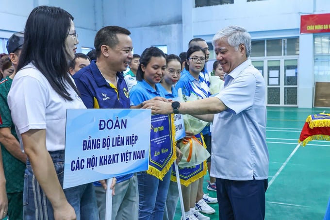 Khai mạc Hội thao chào mừng Đại hội Đảng bộ Mặt trận Tổ quốc, các đoàn thể Trung ương lần thứ I - 2