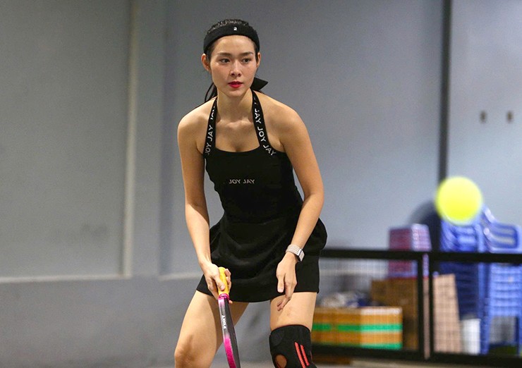 Diễn viên Diệp Bảo Ngọc rướm máu khi thi pickleball, sưu tập hàng chục huy chương - 2
