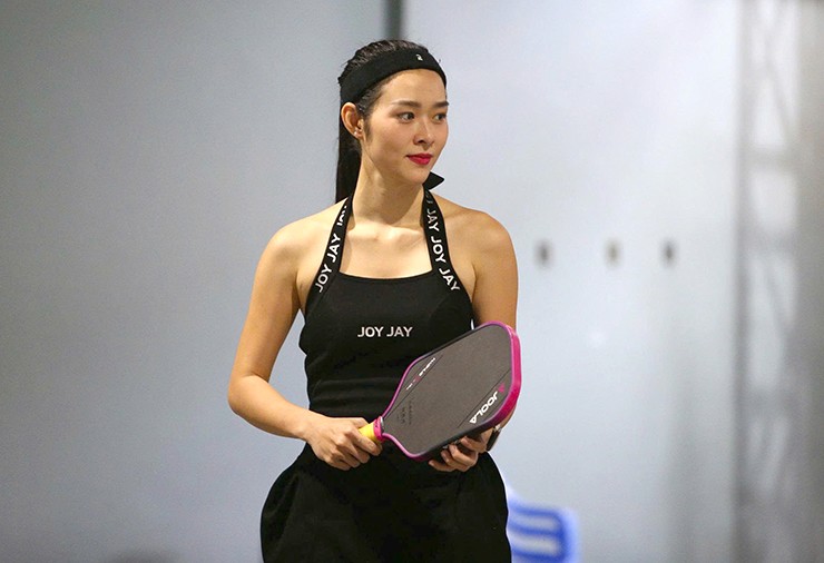 Diễn viên Diệp Bảo Ngọc rướm máu khi thi pickleball, sưu tập hàng chục huy chương - 7
