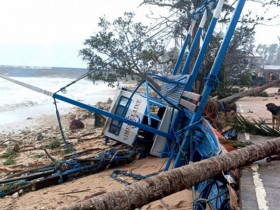 Cảnh tan hoang sau khi siêu bão Ragasa quét qua miền bắc Philippines