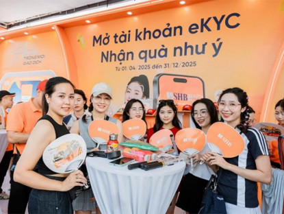 Thông tin doanh nghiệp - V Fest tưng bừng, giới trẻ check-in tại “góc sống ảo” của SHB