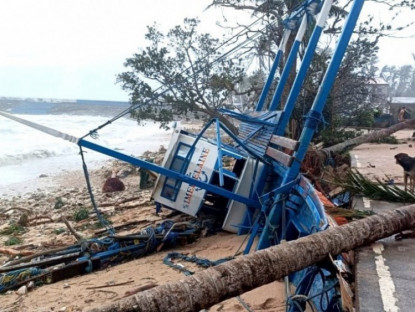 Thế giới - Cảnh tan hoang sau khi siêu bão Ragasa quét qua miền bắc Philippines