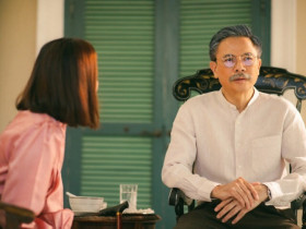 Biếu bố dượng 10 triệu dịp Trung thu, ông chuyển lại 50 triệu và đưa một yêu cầu khiến tôi xấu hổ