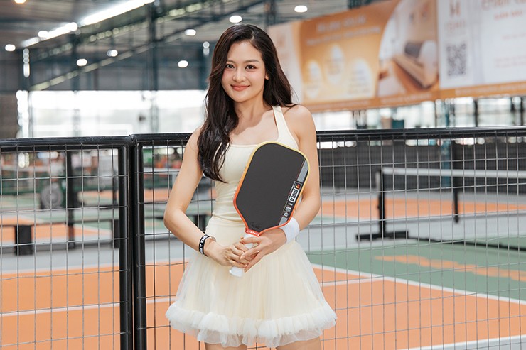 Diễn viên xinh đẹp Thùy Anh tự tin so tài cùng dàn mỹ nhân nóng bỏng - 4