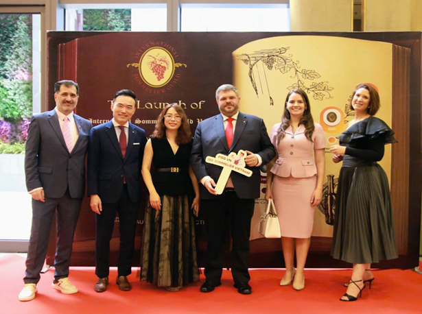 Ra mắt chương trình đào tạo chuẩn quốc tế cho ngành F&B Việt Nam - 1