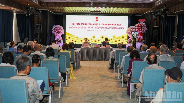 Hội thảo tổng kết 50 năm văn học Việt Nam: Nhìn thẳng để phát triển - 1