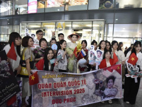 Khán giả nồng nhiệt chào đón ca sĩ Đức Phúc – Quán quân Intervision 2025 trở về