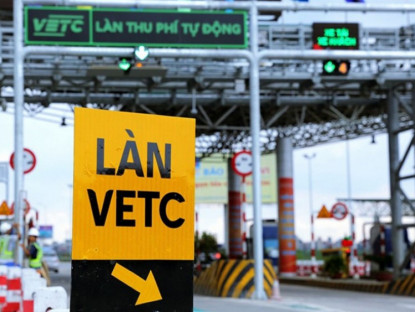 Giao thông - Qua trạm ETC, sau khi liên kết ngân hàng có cần nạp tiền?