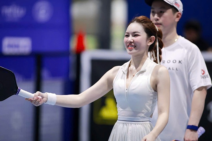 Người đẹp Kiều Trinh vỡ òa lần đầu vô địch, dàn sao quy tụ ở giải Pickleball Charity Cup - 4