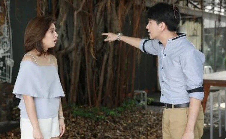 Đêm tân hôn, nghe tiếng chồng cũ và vợ mới cãi nhau mà tôi lo suốt đêm không ngủ được - 2
