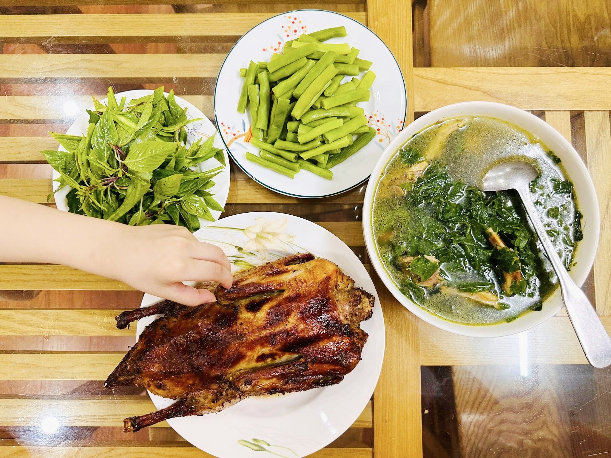 8X có chồng mê cơm nhà, hôm nào đi nhậu tới đêm vẫn dặn vợ &#34;phần cơm nhậu xong về ăn tiếp&#34; - 17