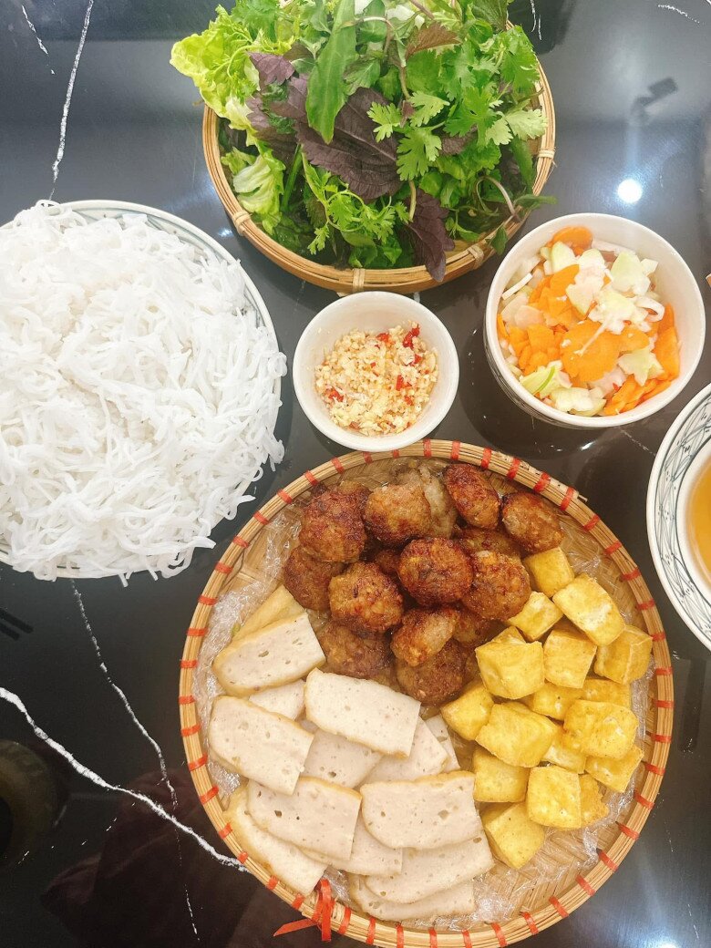 9X đã xinh lại đảm, khoe loạt cơm nhà ngon &#34;không sang chảnh&#34; nhưng ai thấy cũng thèm - 18