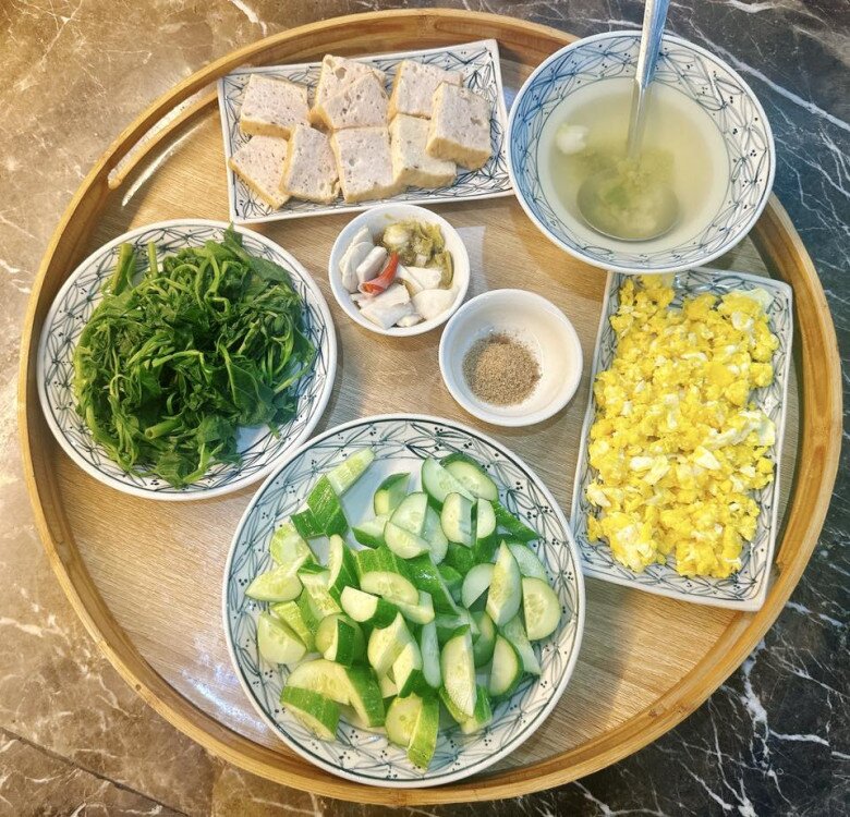 9X đã xinh lại đảm, khoe loạt cơm nhà ngon &#34;không sang chảnh&#34; nhưng ai thấy cũng thèm - 4