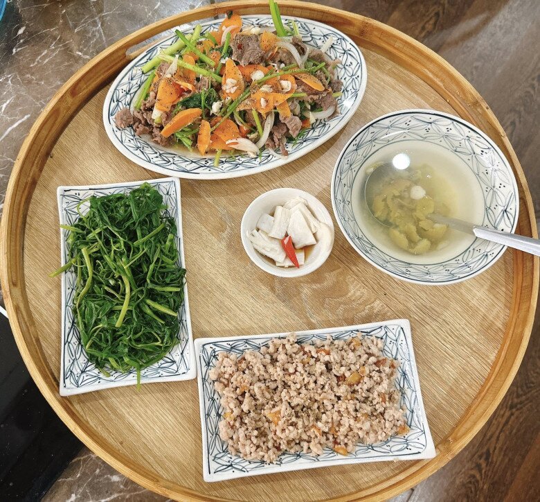 9X đã xinh lại đảm, khoe loạt cơm nhà ngon &#34;không sang chảnh&#34; nhưng ai thấy cũng thèm - 5