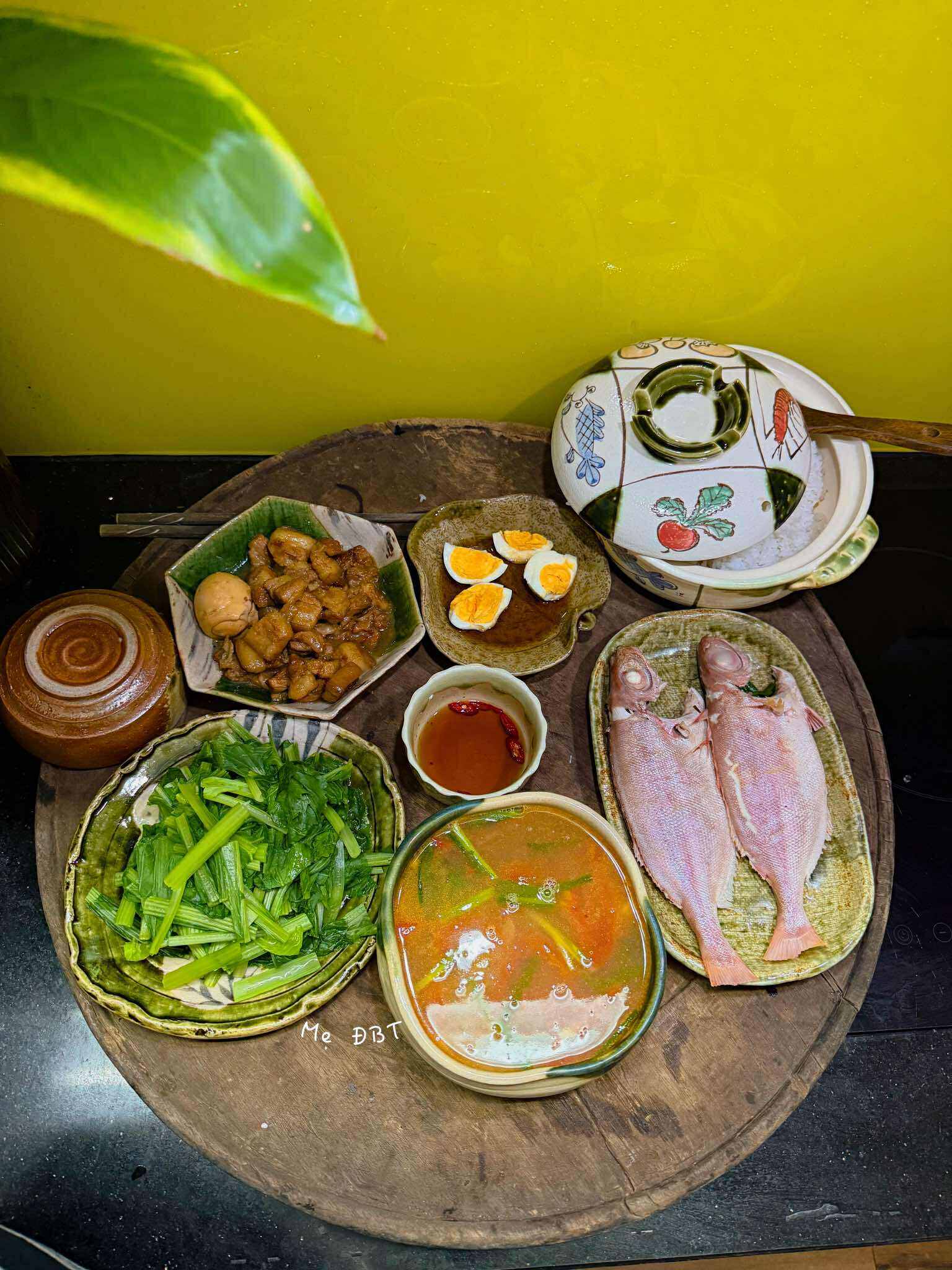 9X hết thời mê quần áo đẹp, giờ thích bát đĩa nồi niêu, khoe loạt cơm ngon chồng ăn không bao giờ bỏ thừa một miếng - 5