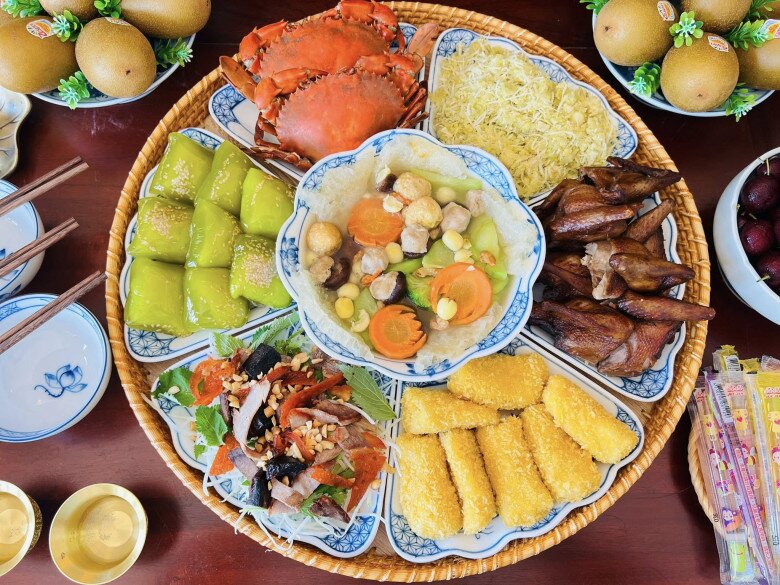 Chị em chia sẻ mâm cỗ cúng Rằm tháng 7, dù mặn hay chay vẫn đủ đầy hương vị và trọn vẹn lòng thành - 1