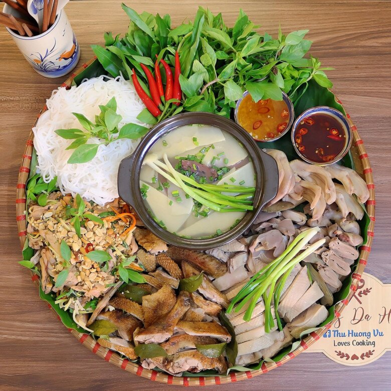 Cuối tuần nhà có khách, làm ngay mẹt vịt thế này cực ngon, ai cũng tưởng &#34;order&#34; ở nhà hàng - 1