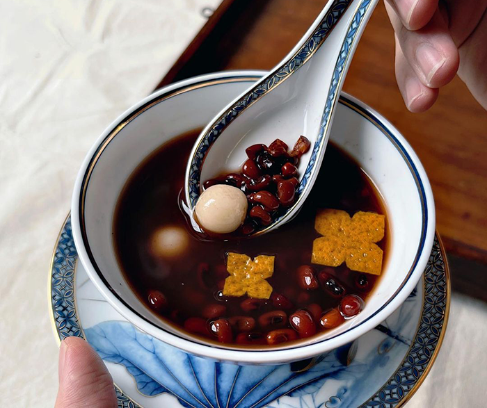 Dù là chè đậu đen hay đậu đỏ, trước khi nấu thêm 1 bước này, hạt chín bở bùi mà không nát - 4