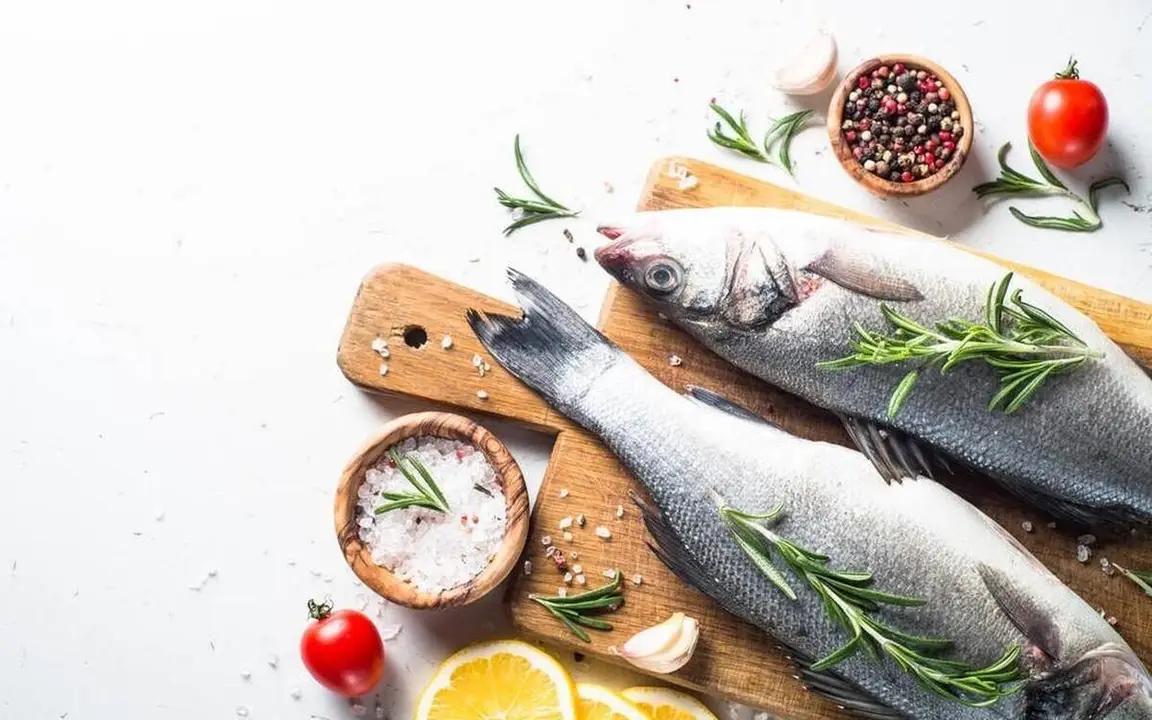 Hóa ra bấy lâu nay tôi làm sai! 4 loại thực phẩm này không nên rửa trực tiếp bằng nước, rửa nhiều chỉ càng bẩn thêm - 2