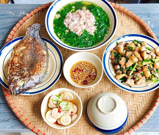 Hôm nay nấu gì: Bữa tối dân dã đậm vị ngày hè - 1