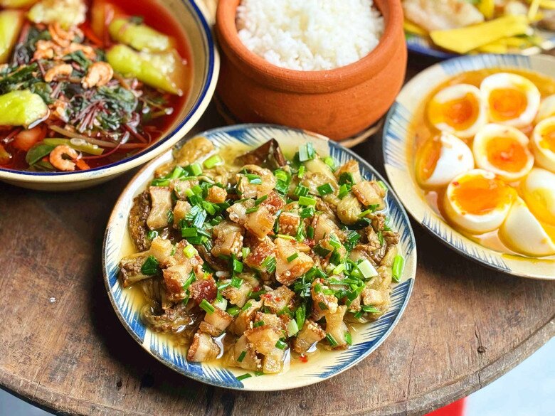 Hôm nay nấu gì: Bữa tối giản dị mà trôi cơm - 3