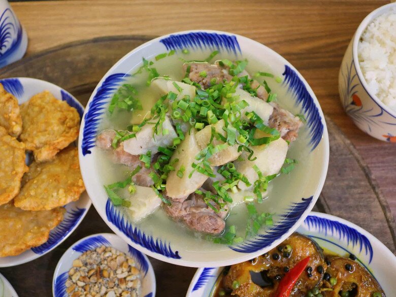 Hôm nay nấu gì: Cơm tối có cá đậm đà, rau củ luộc thanh mát - 5