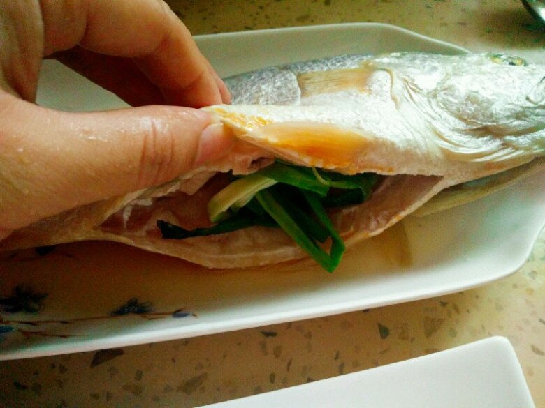 Loại cá giá rẻ nhưng rất bổ, đem hấp hành gừng phải gọi là &#34;đỉnh của chóp&#34;, thanh mát ngày hè - 6