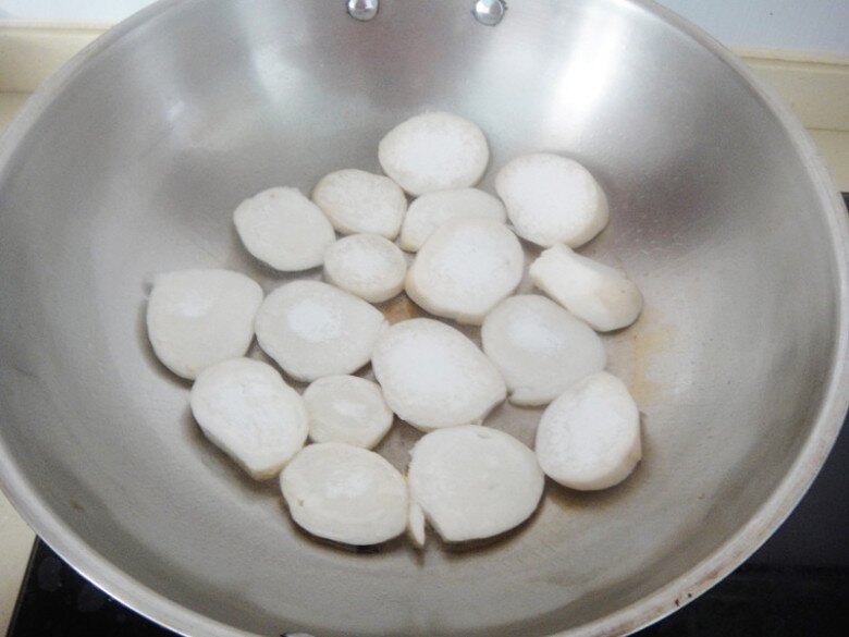 Loại rau duy nhất chứa vitamin D cứ tưởng xào mới ngon, đem sốt chua ngọt được món đậm đà, lạ miệng cực trôi cơm - 4