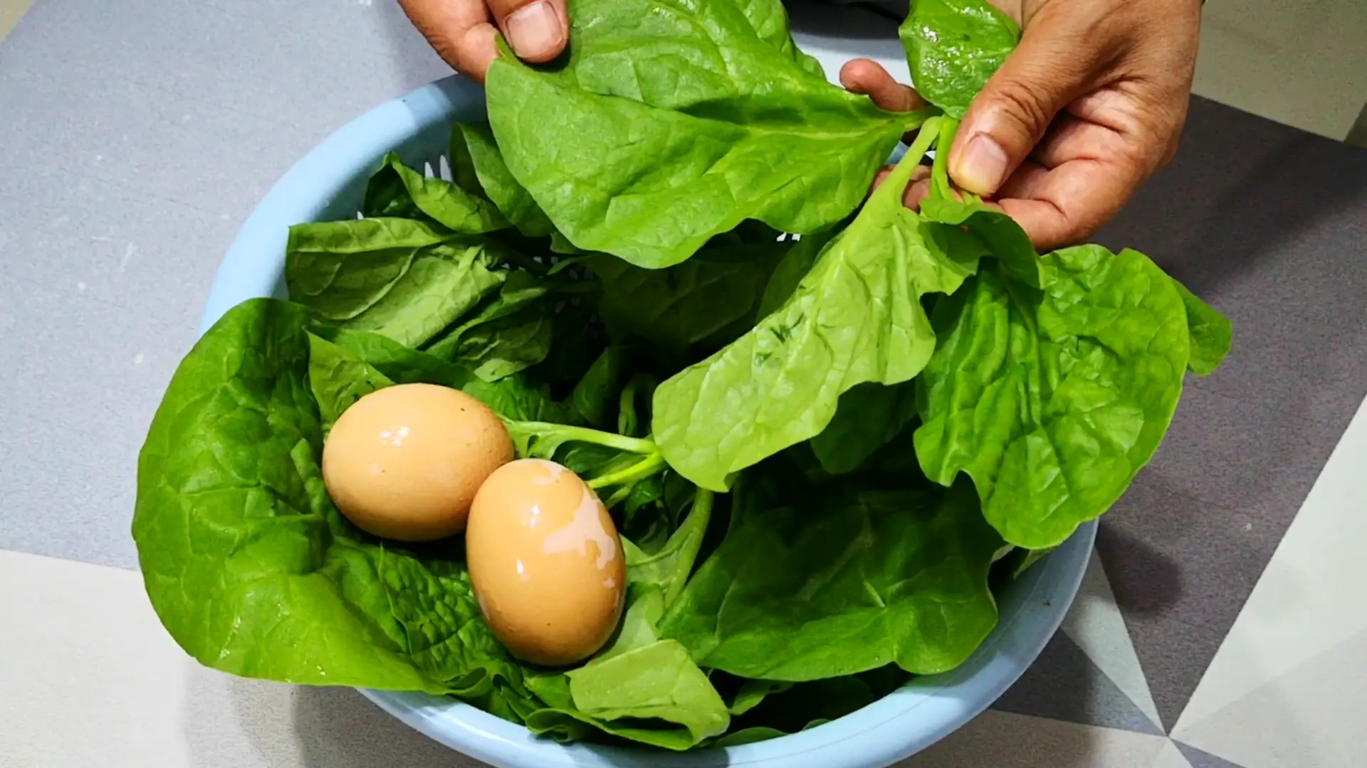 Rau này nuôi dưỡng dạ dày, làm chắc xương, cải thiện thị lực, canxi gấp 3 lần trứng ăn nhiều mùa hè cực tốt, đừng bỏ lỡ! - 3
